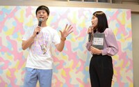 左から佐久間一行、横澤夏子。