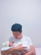 我が子を抱くWエンジン・えとう窓口。