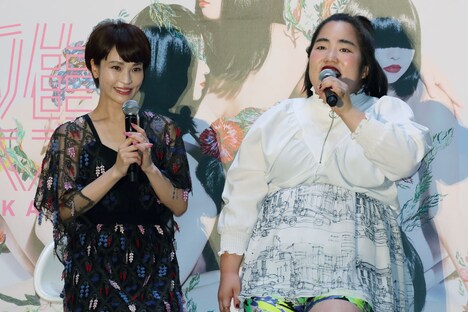 トークを展開する（左から）清川あさみとゆりやんレトリィバァ。