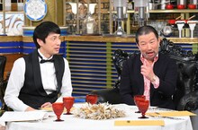 （左から）チュートリアル徳井、木村祐一。(c)TBS