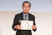 「おもしろい！進化のふしぎ ざんねんないきもの事典」監修の今泉忠明氏。