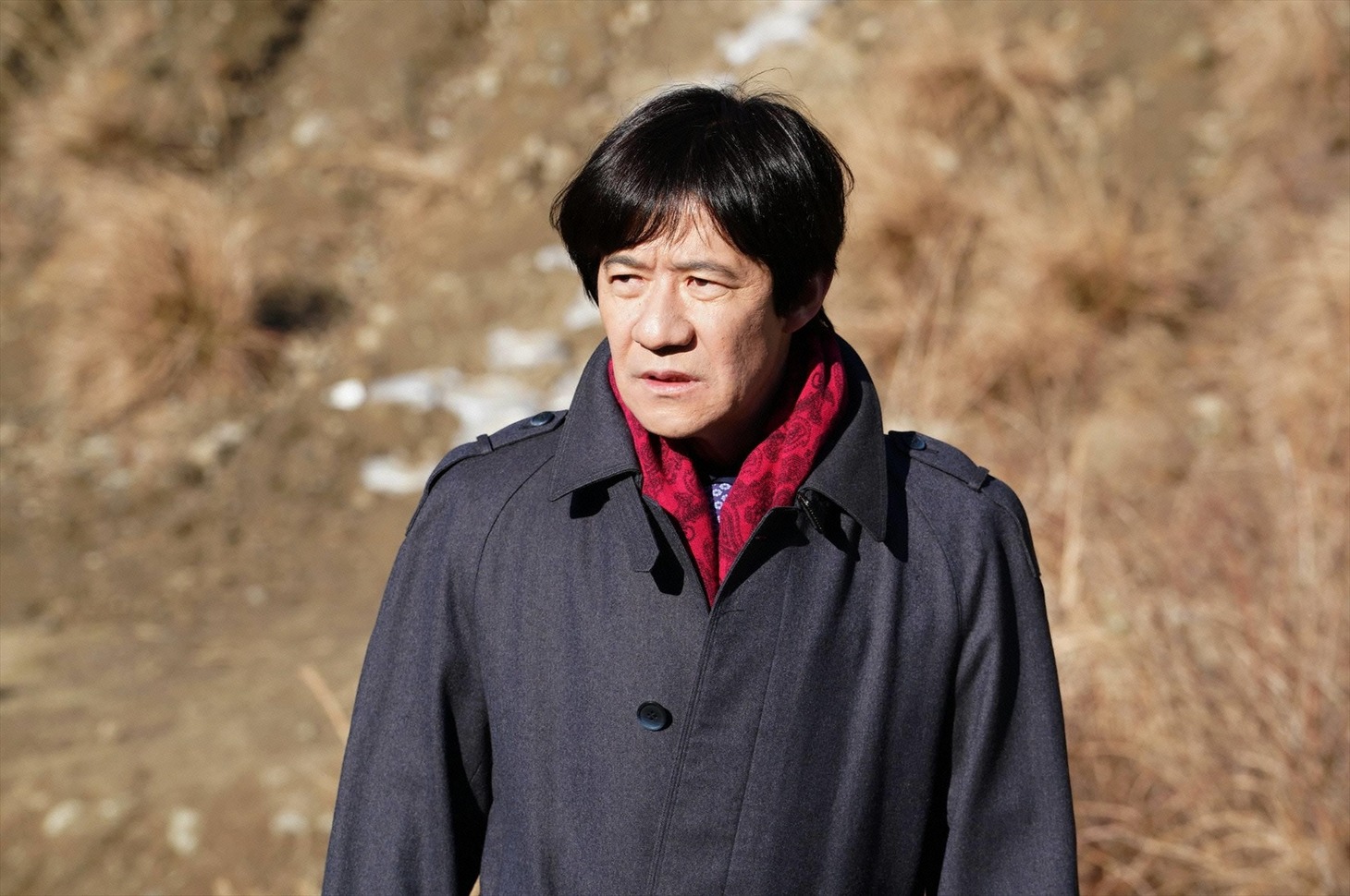 ドラマ「コンフィデンスマンJP」の第6話「古代遺跡編」に出演する内村光良。(c)フジテレビ