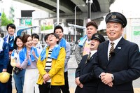 「鉄オタ選手権～阪神電車の陣～」のロケの様子。(c)NHK