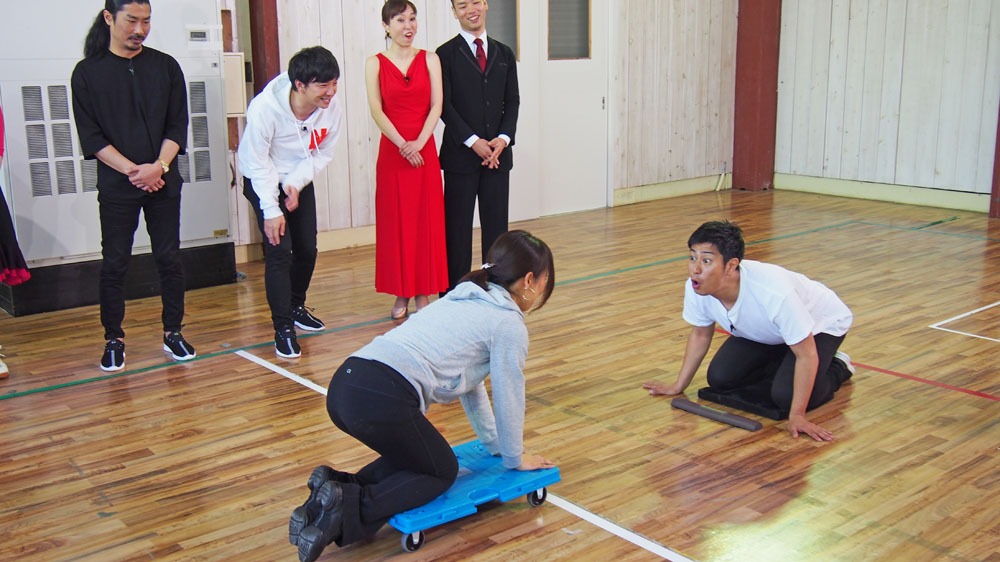 「恋する!?マッチング舞踏会～運命のパートナーを探せ～」のワンシーン。(c)ダンスチャンネル