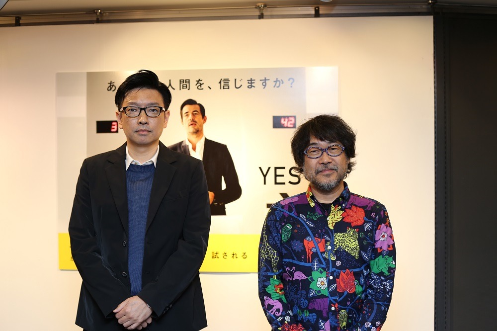 映画「ザ・スクエア 思いやりの聖域」の上映後トークショーに出演した（左から）小林賢太郎、倉本美津留。