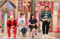 ゲストの（左から）メイプル超合金カズレーザー、飯豊まりえ、大久保佳代子、有吉弘行。(c)テレビ朝日