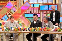 （手前左から）ビートたけし、ケンドーコバヤシ、高田純次。(c)テレビ朝日