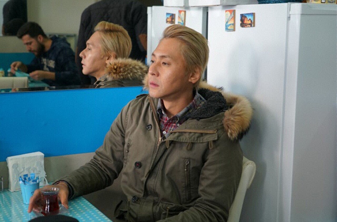 ヒロシ、トルコの“男のエステ”でオールバック姿に