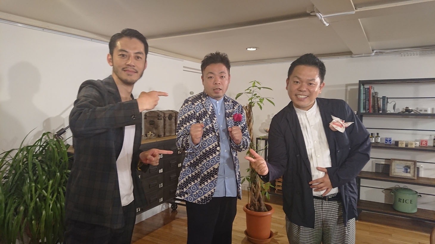 ゲストのダイアンとキングコング西野（左）。(c)AbemaTV