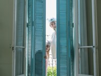 「smarby」内のムーディ勝山登場カット。