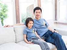 「smarby」内のムーディ勝山登場カット。