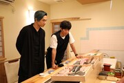「渡部の歩き方 グルメ王の休日」(c)Hulu