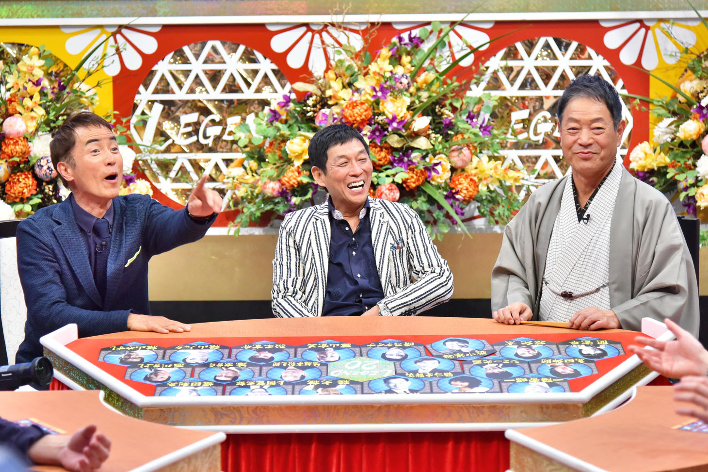 愛すべきレジェンド芸人について語る太平サブロー、明石家さんま、月亭八方（左から）。(c)MBS