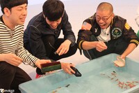 「吉本超合金A」のワンシーン。