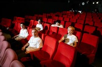 「テクノコントvol.1 メロー・イエロー・マジック・オーケストラ mellow Yellow Magic Orchestra」の出演者たち。