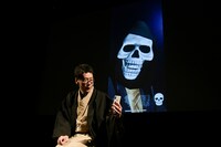 「テクノ落語」のワンシーン。