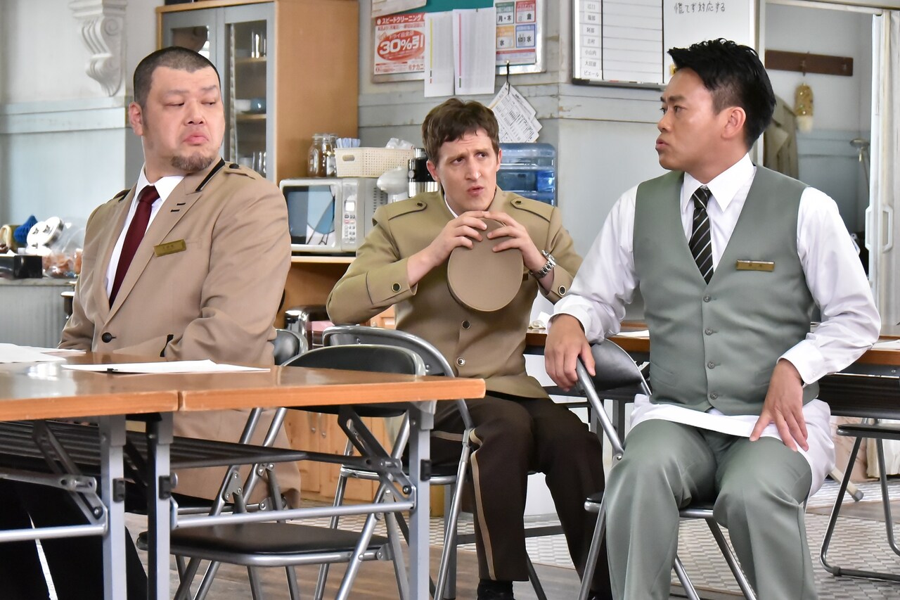 崖っぷちホテル！スタンプ発売、ホテルマンくっきーの「かしこまりました」など