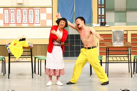 久々に2人での掛け合いを披露するすっちー（左）と吉田裕（右）。