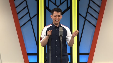 番組の最後に漫談を披露する濱田祐太郎。(c)関西テレビ