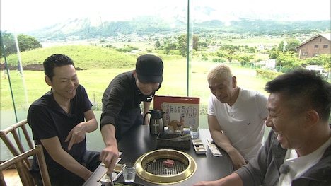 「ワイドナショー」特別版のワンシーン。(c)