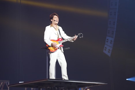 ハライチに「うるせー！」と言われるAMEMIYA。(c)テレビ東京