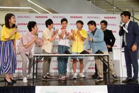 「はしる！ねんどカー」記者会見のワンシーン。