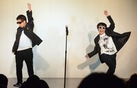 ウエストランド井口（左）とランジャタイ国崎（右）の「井口イエロー」。