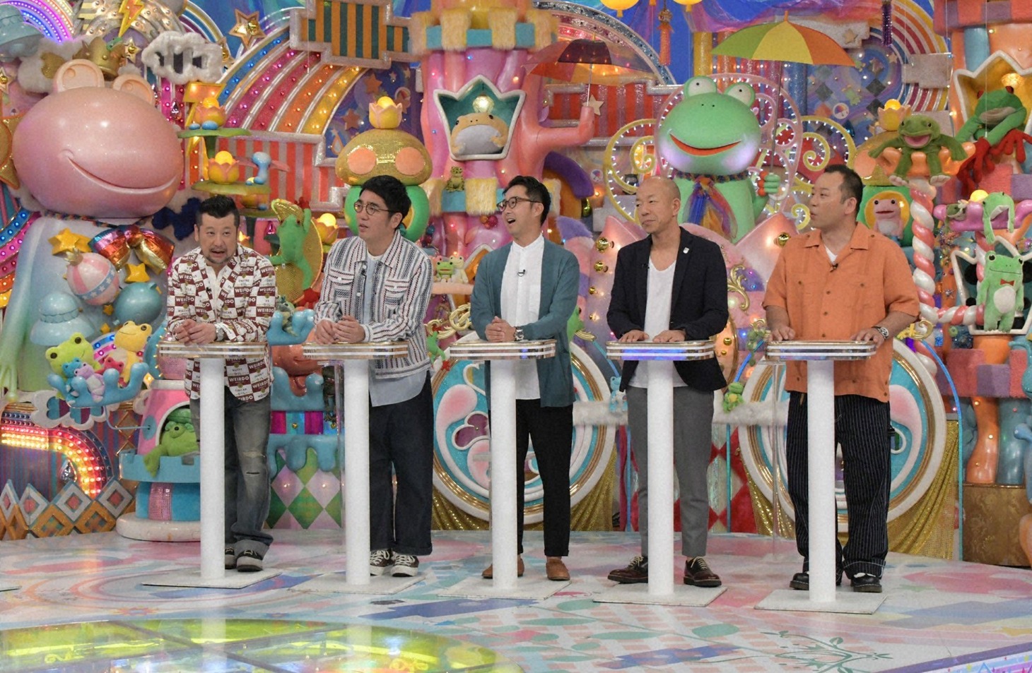 （左から）ケンドーコバヤシ、おぎやはぎ、バイきんぐ。(c)テレビ朝日