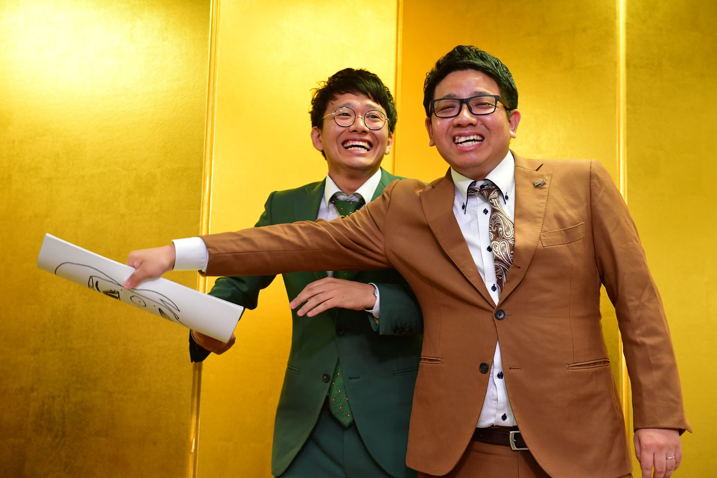 会見の様子。