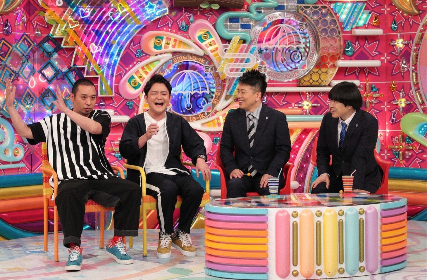 （左から）千鳥、雨上がり決死隊。(c)テレビ朝日