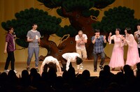 新ネタが1票しか獲得できず、膝から崩れ落ちるザ・ギース。