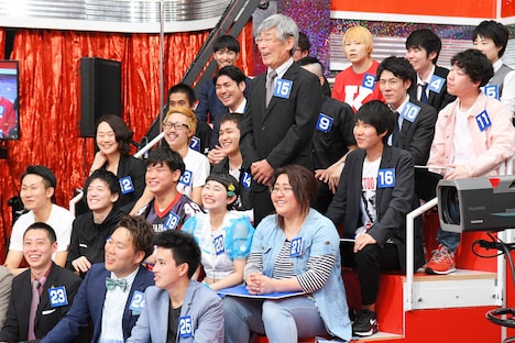 明石家さんまとトークするNSC生。(c)MBS