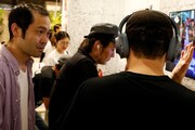 “新しい音楽体験”のブースに参加した芸人たち。
