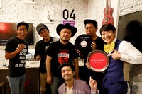 「The Music Experience Special Live」に出演したハリウッドザコシショウ、だーりんず、ロビンフット、アキラ100%。