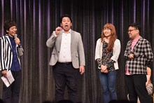 織田裕二やコロコロチキチキペッパーズ・ナダルなどのモノマネを披露するレインボー実方（左から2人目）。