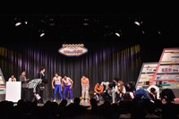 貴乃花親方に扮したガリットチュウ福島のボケに一同がずっこけた場面。