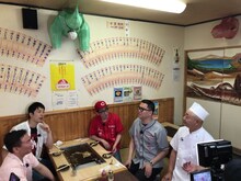 「ぶちぶちシソンヌ」6月18日放送回のワンシーン。(c)広島ホームテレビ