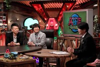 「まだそんなこと言ってるの？知られざるお腹の新常識」の調査結果を伝える桂三度。(c)ABC