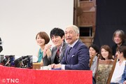 「松本・華大の福岡発掘バラエティー どげんですか？」収録中、笑顔を見せる松本人志ら。
