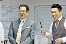 「金曜ドラマ『あなたには帰る家がある』」で共演するFUJIWARA。