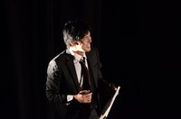 DA PUMPの「U.S.A.」を踊る高佐に困惑する尾関。