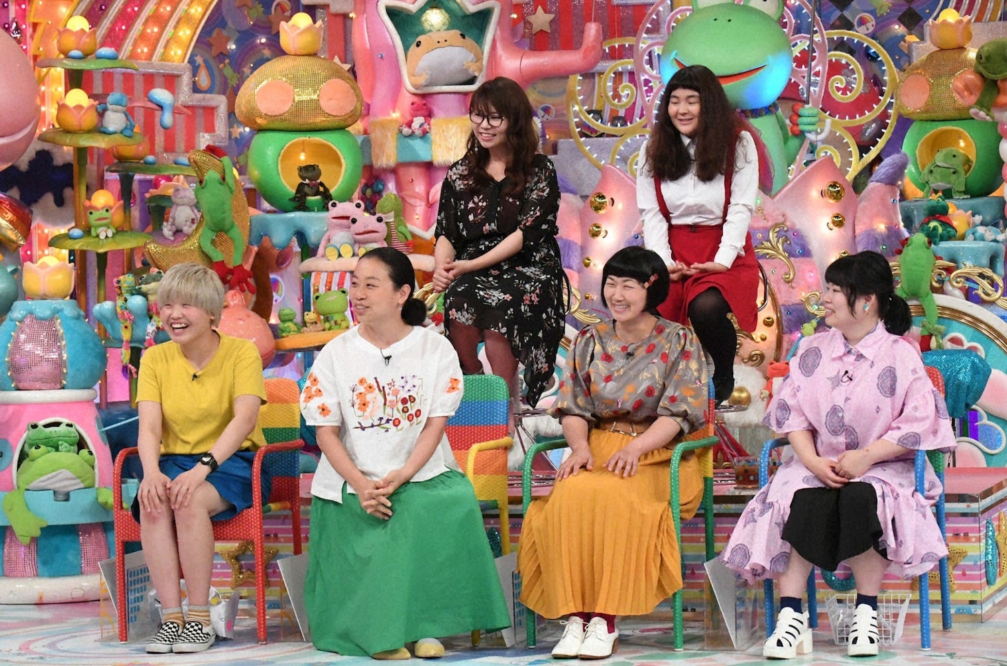 「アメトーーク！」に出演する「胸デカイ芸人」たち。(c)テレビ朝日