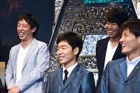 ジャルジャル（前列）、さらば青春の光（後列）。