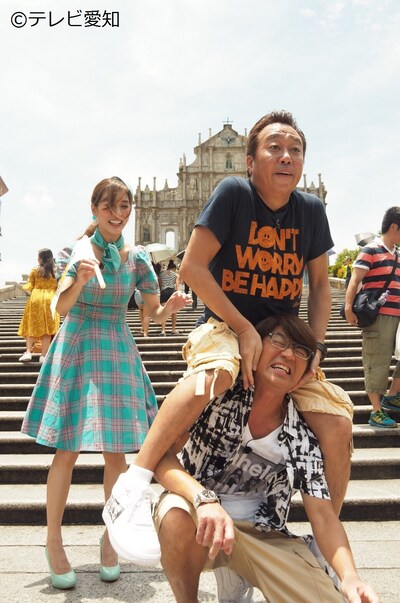 「世界！旅々さまぁ～ず」のワンシーン。