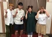 左からトット、海原やすよ ともこ。