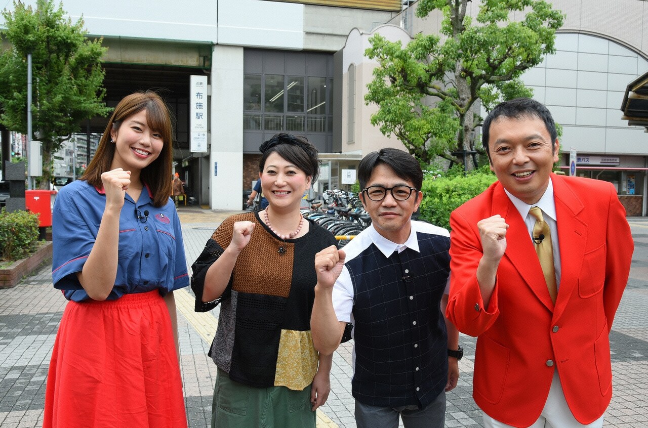 左から稲村亜美、友近、中川家。(c)読売テレビ