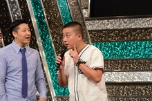 IKKOの声マネで「フェスって、お肌にいいの」と述べるチョコレートプラネット松尾（右）。