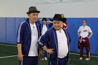 「ピエール瀧のしょんないTV」のワンシーン。(c)静岡朝日テレビ