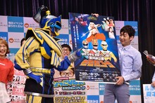 （左から）ビッグマウンテンヒデオーとNON STYLE石田。