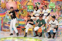 「アメトーーク！」に集結する「草野球たのしい芸人」。(c)テレビ朝日